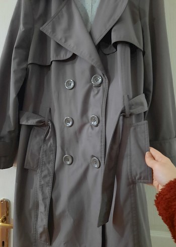 Düğmeli Uzun Kahverengi Kadın Trençkot - Görsel 4