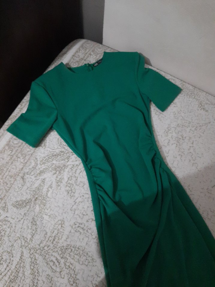 Yeşil Drapeli Uzun Hamile Elbisesi - Görsel 3