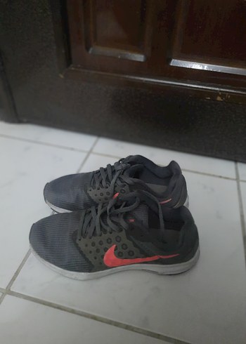 orjinal nike Gri Bağcıklı Spor Kadın Sneaker - Görsel 3