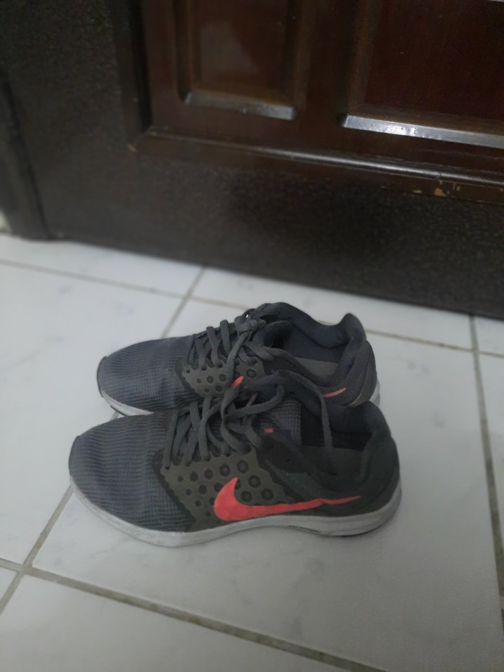 orjinal nike Gri Bağcıklı Spor Kadın Sneaker - Görsel 3