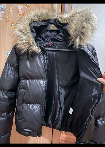 Siyah Kürklü Kadın Kışlık Mont - Görsel 3