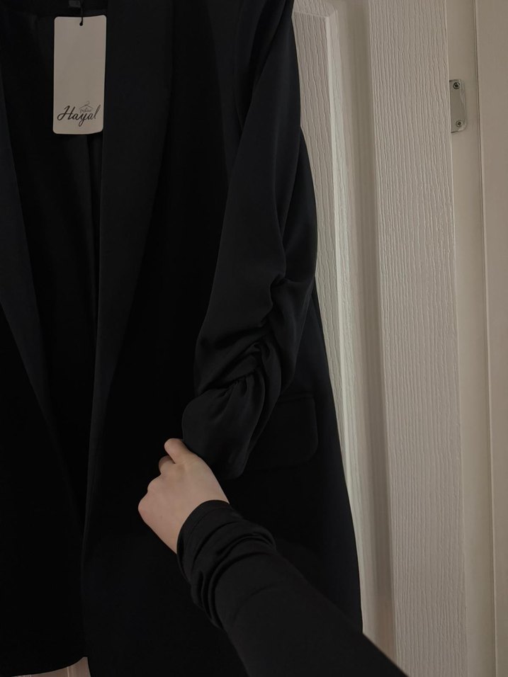 Siyah kol detayli Kadın Blazer Ceket - Görsel 2