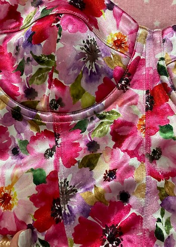 Çiçek Desenli Dantelli Mini Büstiyer - Görsel 4