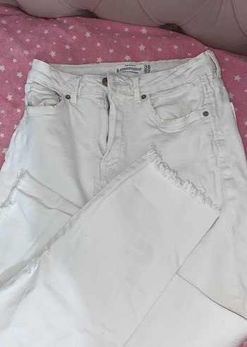 Paça detaylı beyaz mom slim fit kot pantolon jean stradivarious - Görsel 5