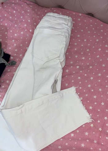 Paça detaylı beyaz mom slim fit kot pantolon jean stradivarious - Görsel 7