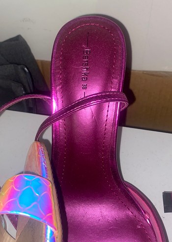 Parlak Mor Yılan Derisi Desenli Topuklu Kadın Ayakkabı - Görsel 11