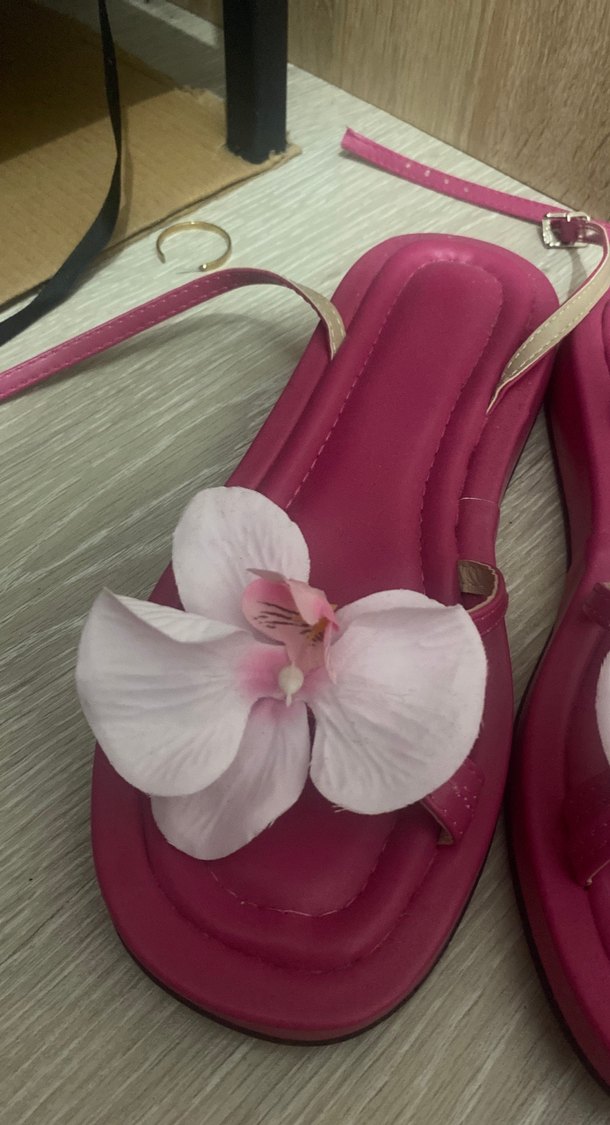 Shoebellas Beyaz Çiçek Detaylı Kadın Sandalet - Görsel 4