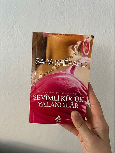 Sara Shepard Kitabı