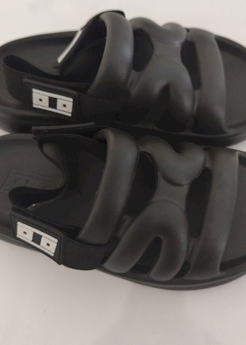 siyah çıtçıtlı Sandalet terlik - Görsel 2