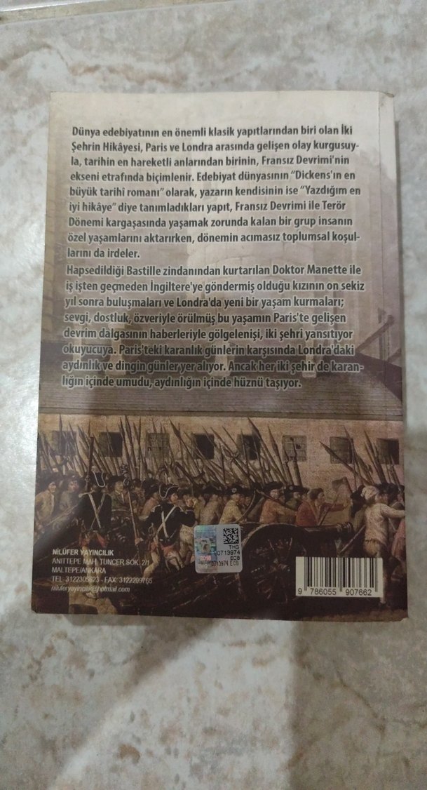 Charles Dickens - İki Şehrin Hikayesi Roman - Görsel 2