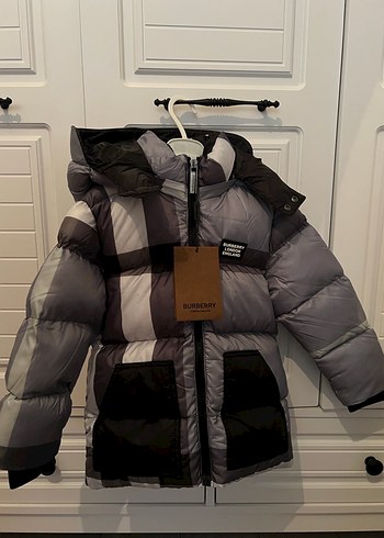 Burberry 4 Yaş