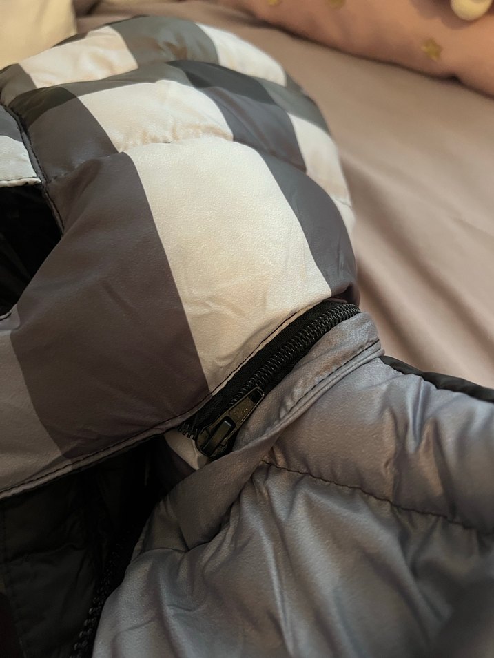 Burberry kapüşonlu çocuk şişme mont - Görsel 3