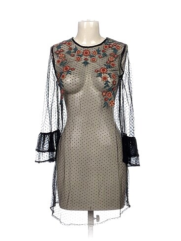 Zara Kısa Elbise %70 İndirimli.