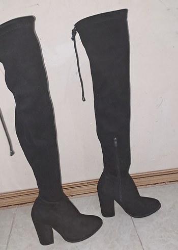 Siyah Süet Dizüstü İnce Topuklu Bot - Görsel 4