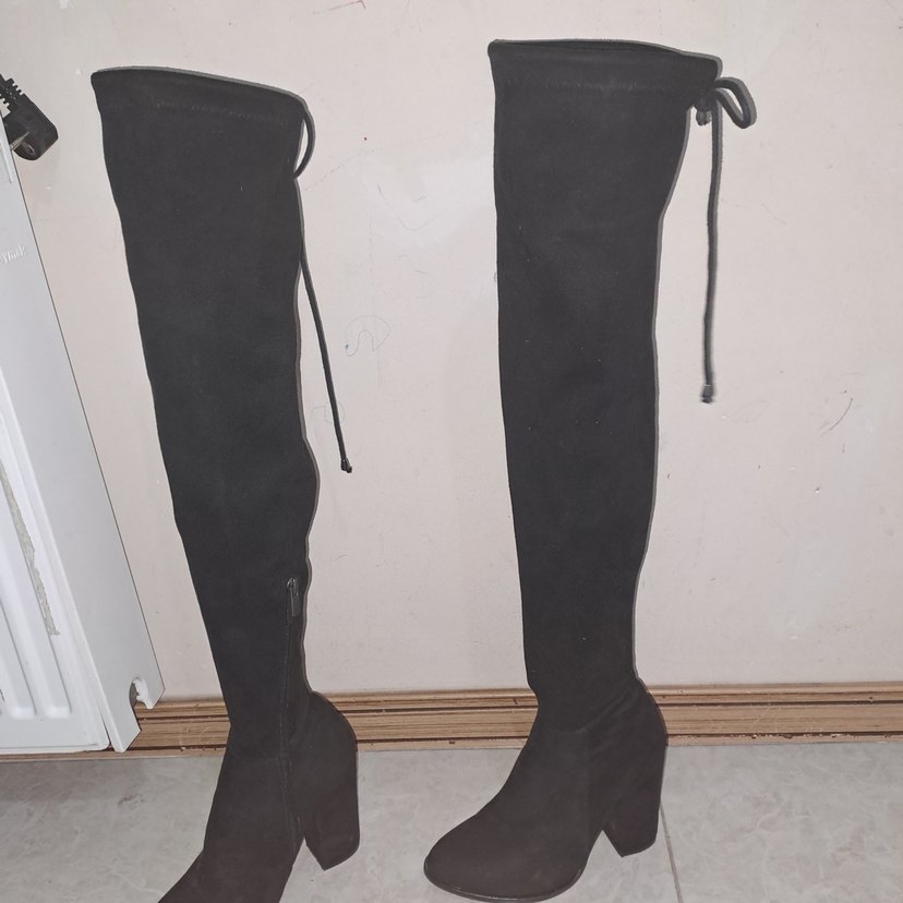 Siyah Süet Dizüstü İnce Topuklu Bot - Görsel 3