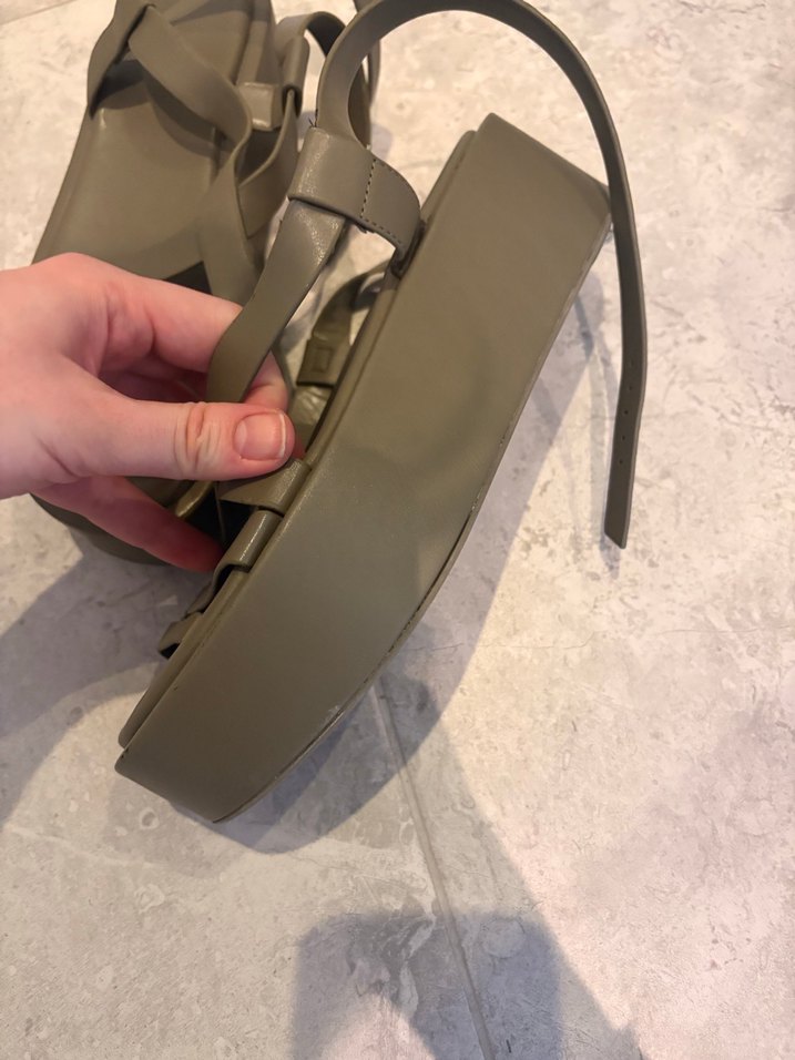 Bej Gri Kadın Dolgu Topuklu Sandalet - Görsel 3