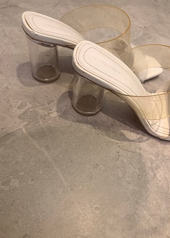 Şeffaf Bantlı Beyaz Dolgu Topuk Terlik - Görsel 4