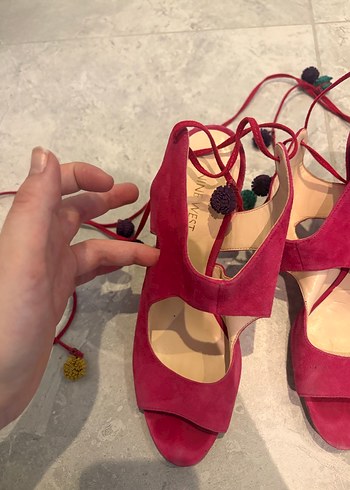 Püsküllü Pembe Süet Yüksek Topuklu Kadın Ayakkabı - Görsel 2