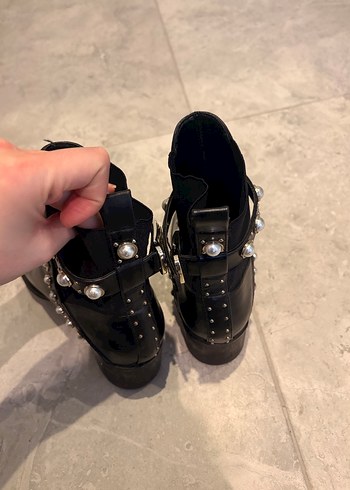 İnci Detaylı Siyah Kadın Deri Topuklu Bot - Görsel 6