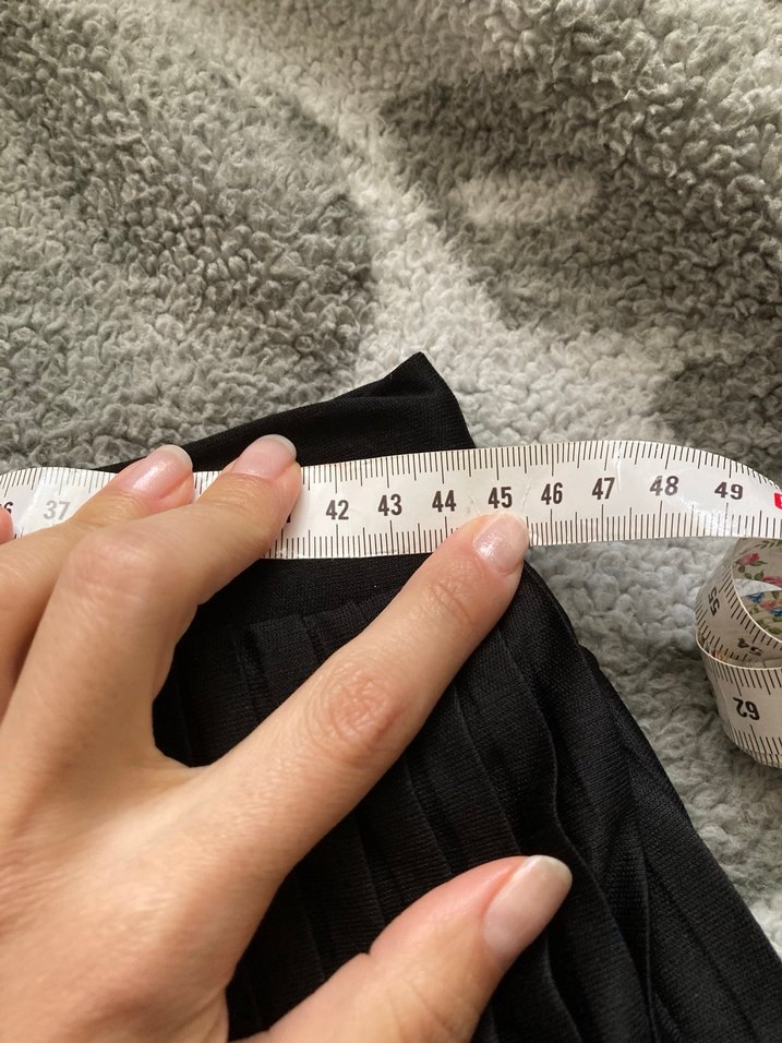 Siyah Pileli Etek - Görsel 5