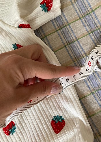 xl Beden Çilek Desenli büzgülü Tişört