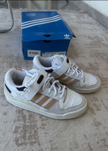 Beyaz Adidas Platform Topuk Spor Ayakkabı