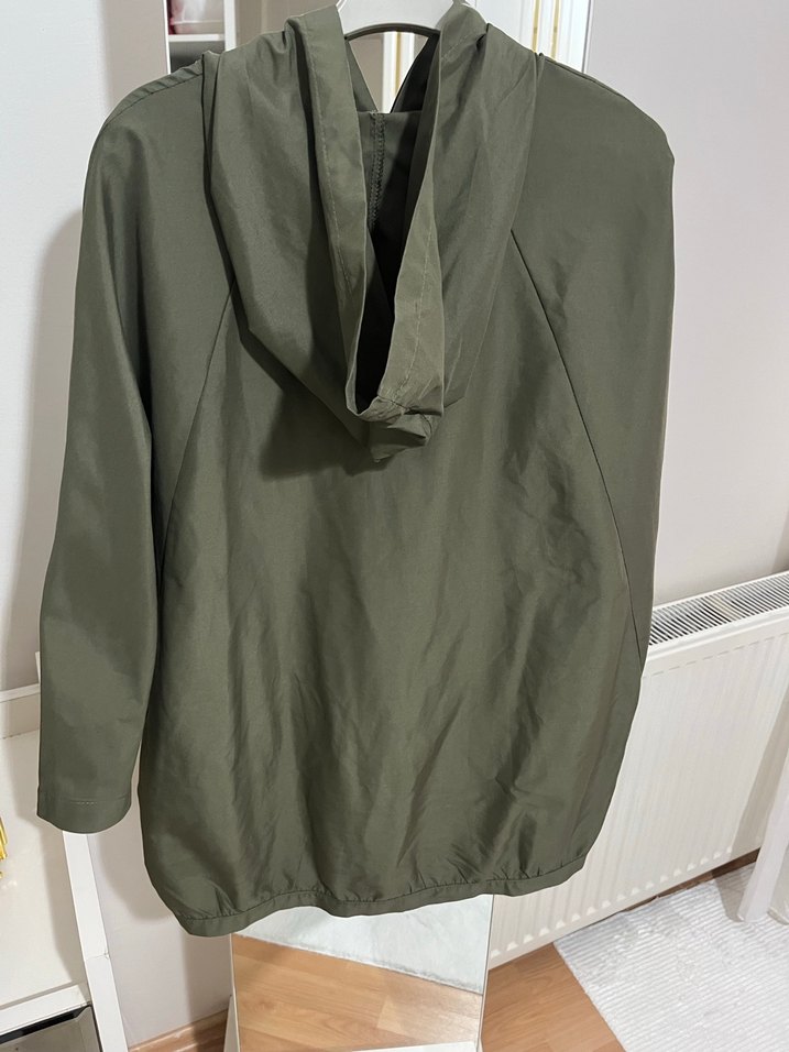 Kadın Haki Kapüşonlu Midi Yağmurluk - Görsel 4