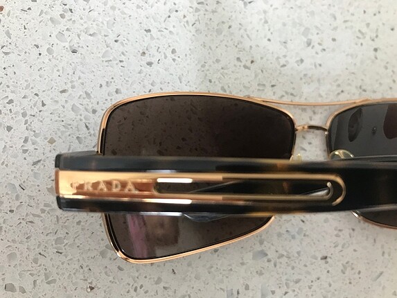 Beden PRADA GÜNEŞ GÖZLÜĞÜ