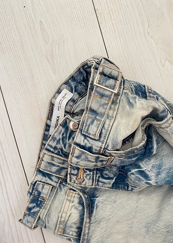 Bershka Düğmeli Mavi Sokak Stili Kadın Jean - Görsel 4