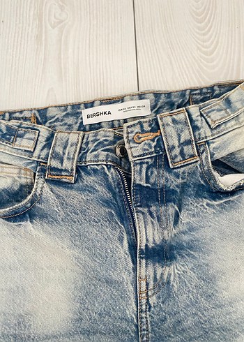 Bershka 34