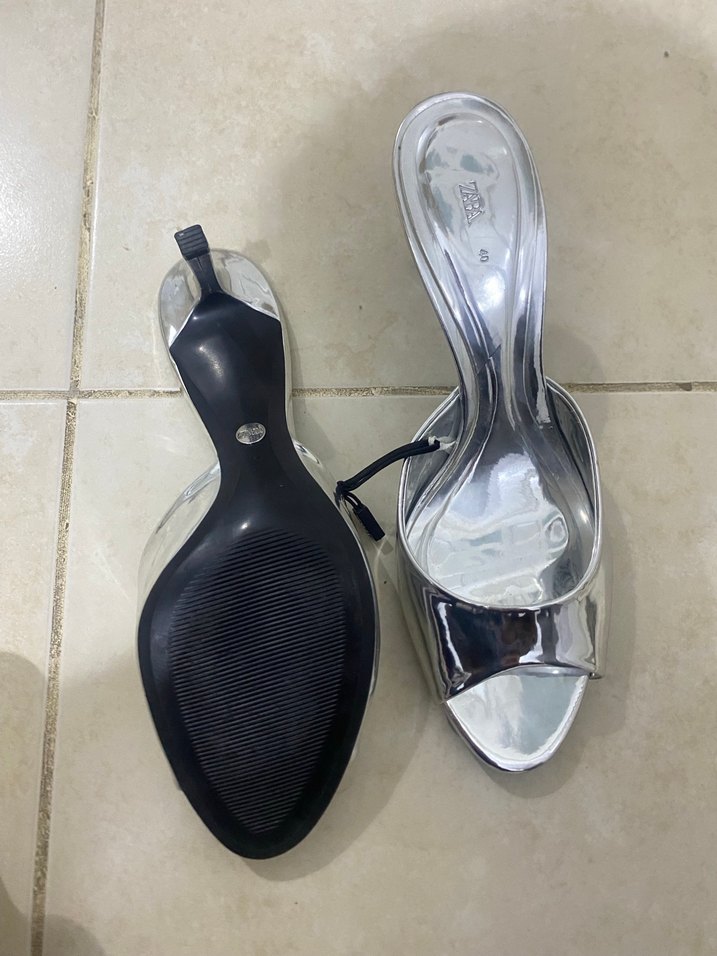 Gri Metal Tokalı İnce Topuklu Kadın Terlik - Görsel 2