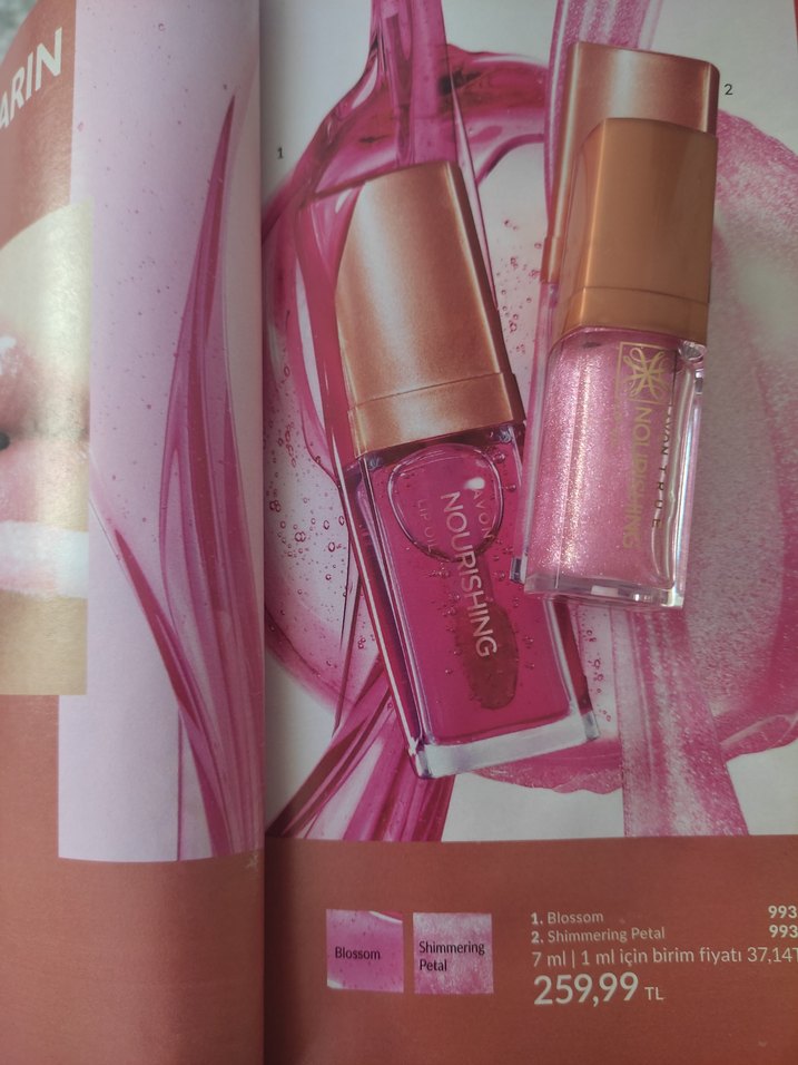 Avon True Besleyici Vişne Rengi Dudak Yağı 7ml - Görsel 3