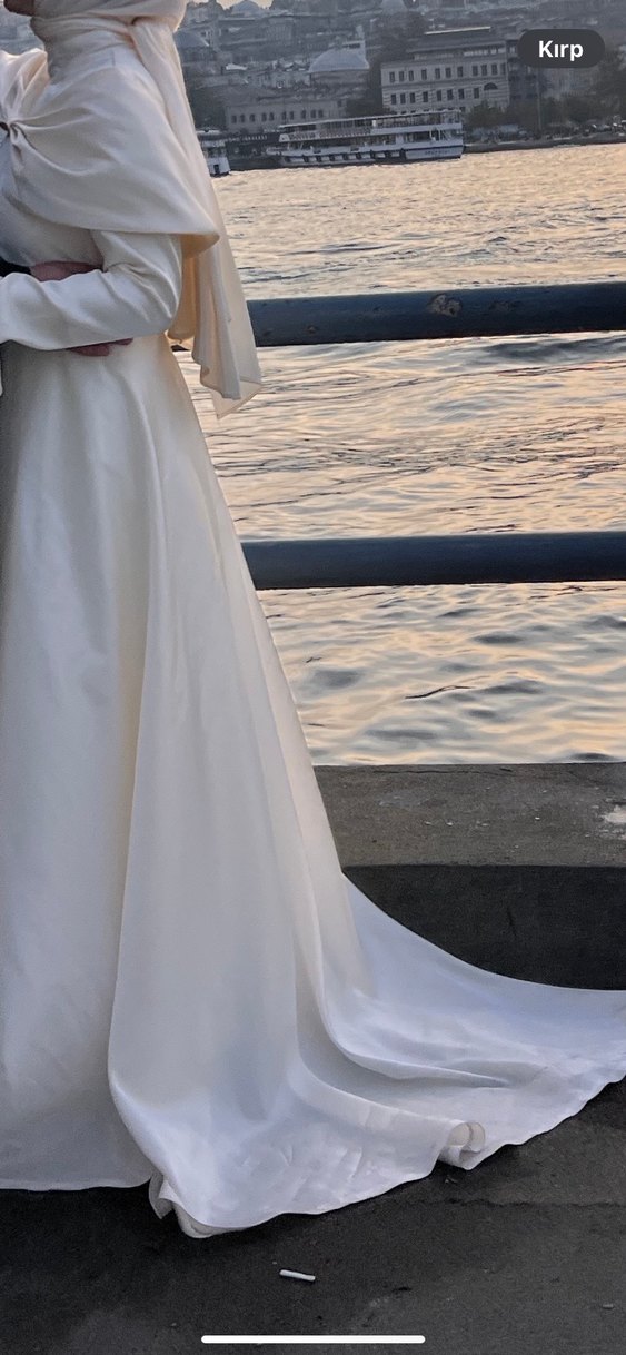 Nikah Elbisesi 
Beyaz Drapeli Uzun Kollu Kadın Abiye - Görsel 4