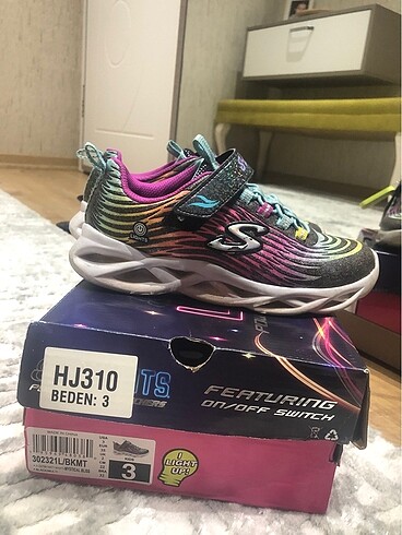Skechers Skechers 35 numara yeni gibi aldığımda sezon sonuydu şimdide ay