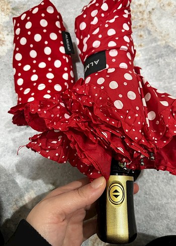 Kırmızı Puantiyeli Fırfırlı Kadın Şemsiye - Görsel 5