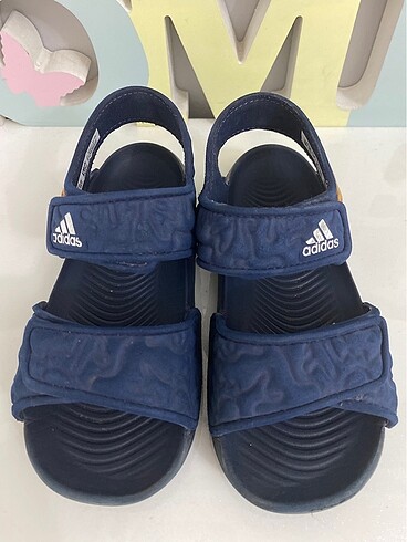 Adidas sandalet