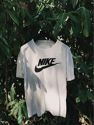 Oversize oldschool nike tshirt sade renk rahak kesim