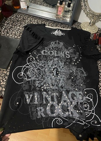 l Beden Zincir Detaylı Vintage Rock Punk Tişört