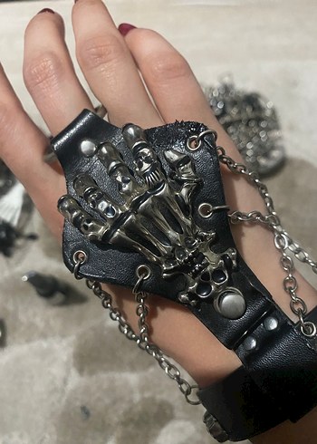 Gotik Zincir Detaylı Kadın El Zinciri - Görsel 12