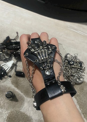 Gotik Zincir Detaylı Kadın El Zinciri - Görsel 7