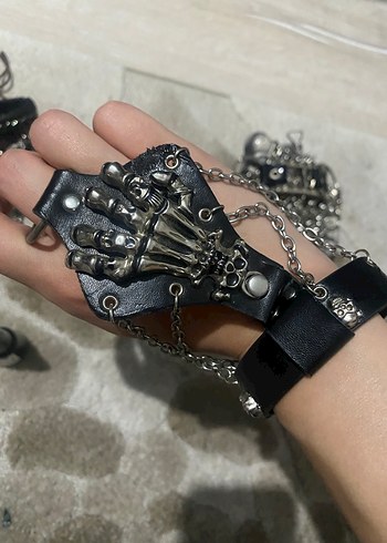 Gotik Zincir Detaylı Kadın El Zinciri - Görsel 11