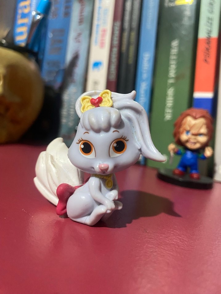 Pastel Beyaz Mini Figür - Görsel 2