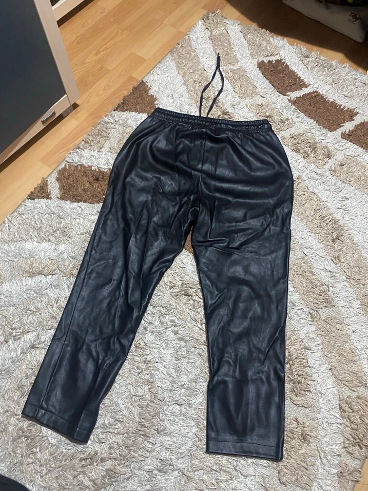 Kürklü Siyah Yılan Desenli Deri Mini Pantolon - Görsel 4