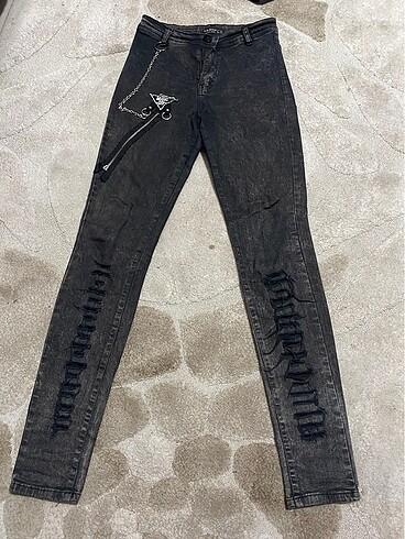 Gotik pantolon