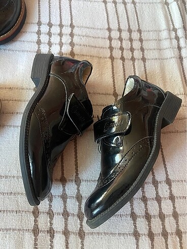 Siyah oxford ayakkabı erkek çocuk rugan - Görsel 7
