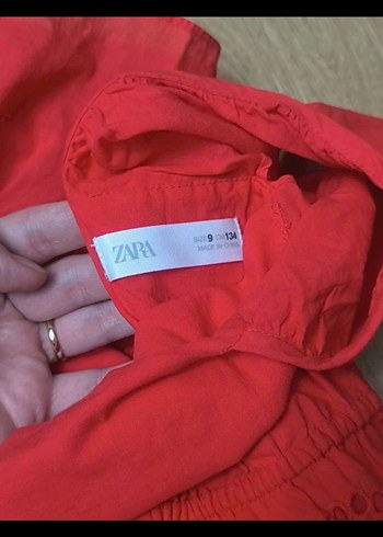 Zara Kırmızı Nakışlı Fırfırlı Elbise - Görsel 2