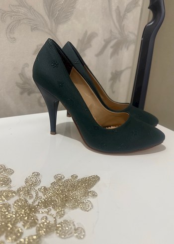 38 Beden Siyah Minimalist Stiletto Topuklu Kadın Ayakkabı