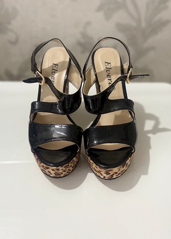Kalın topuklu ayakkabı - Görsel 8