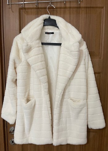 Beyaz Peluş kadın kaban - Görsel 6