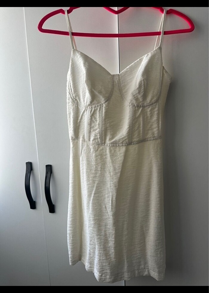 Beyaz elbise - Görsel 2